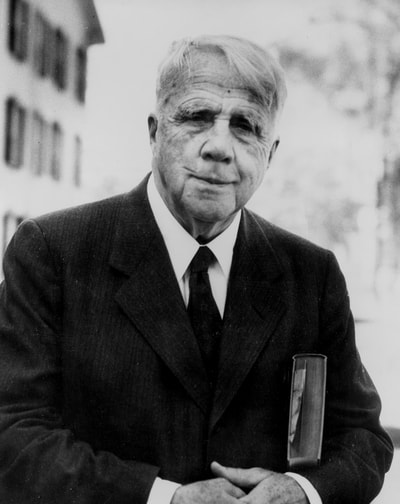 Robert Frost photo
